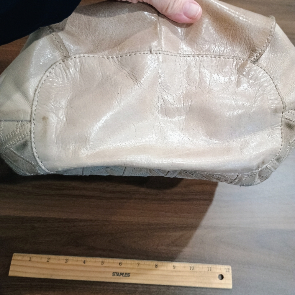 The Sak Cream Shoulder Bag - Picture 3 of 7